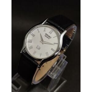Vintage Style Seiko Quartz Mens Silver Watch & White accents W/Leather Strap
